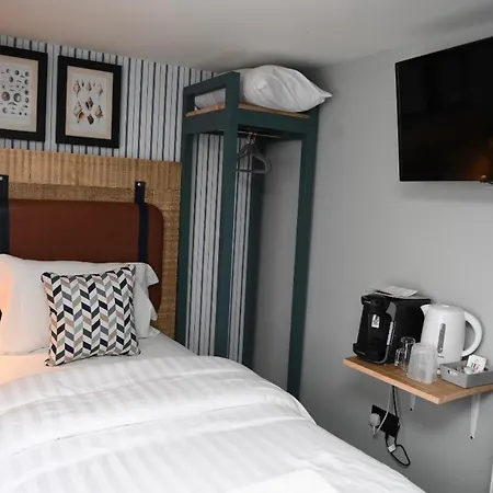 Hotel The White Bear